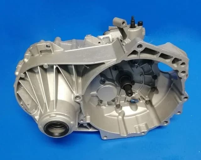 Cajas de cambio Volkswagen Volkswagen Tranporter T5 2.0 TDi - 5-Cambios - referencia:QWM — imagen 1